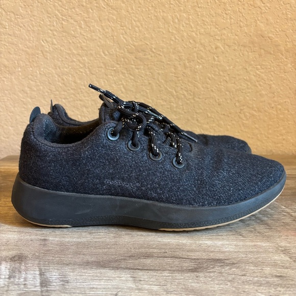 Allbirds Men's Wool Runner All Black Size 10 - Picture 1 of 10